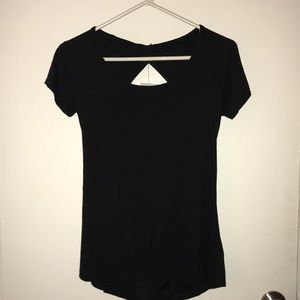 The Free Yoga Black Backless T-shirt